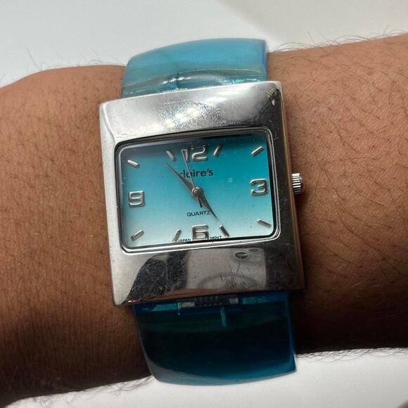 Y2k blue & silver watch - Picture 1 of 2